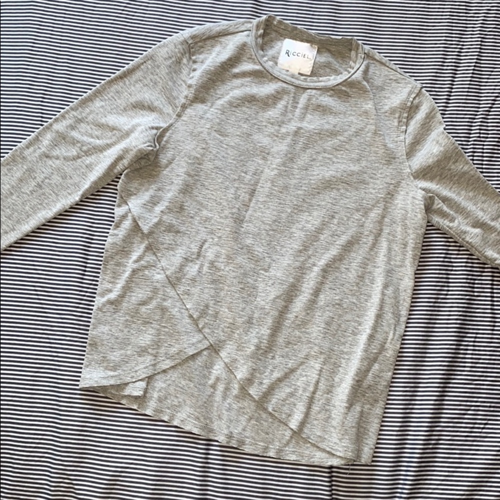 Long sleeve Gray tee